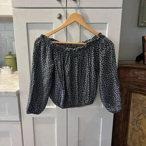 Brandy Melville One Size Off Shoulder Crop Top - Pre Loved